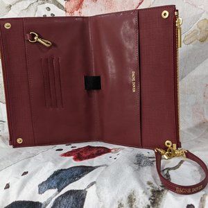 Dagne Dover ECW in Syrah